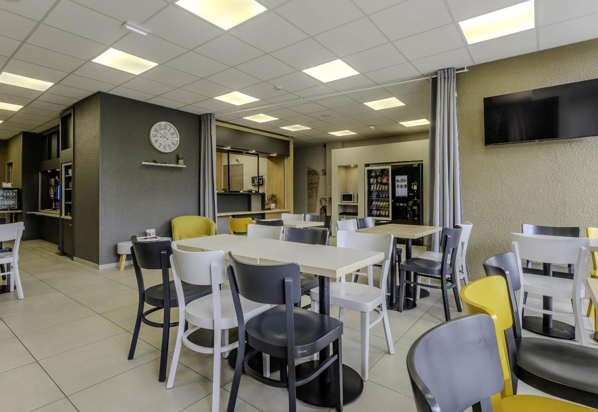 B&B HOTEL Cambrai Proville Exterior foto
